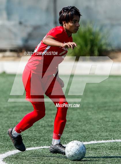 Thumbnail 1 in Pasadena vs. Troy photogallery.