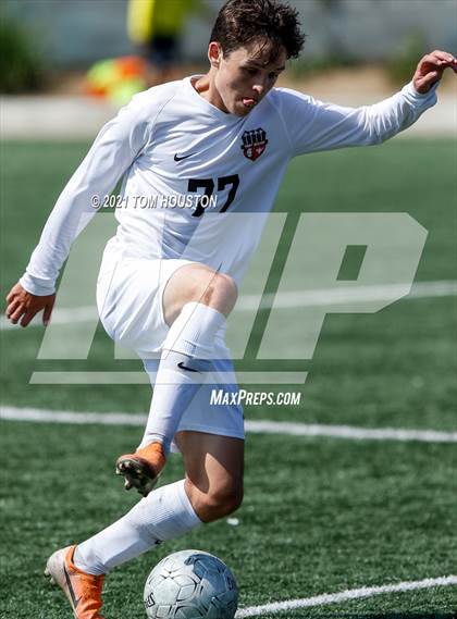 Thumbnail 3 in Pasadena vs. Troy photogallery.