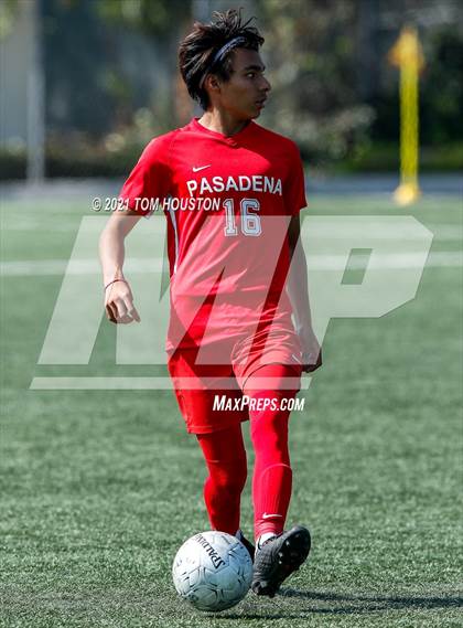 Thumbnail 2 in Pasadena vs. Troy photogallery.