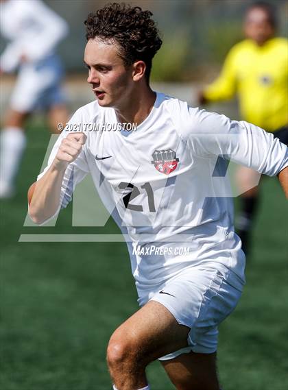 Thumbnail 2 in Pasadena vs. Troy photogallery.