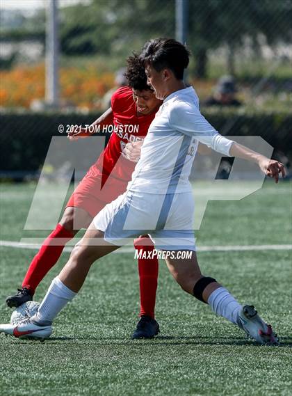 Thumbnail 3 in Pasadena vs. Troy photogallery.