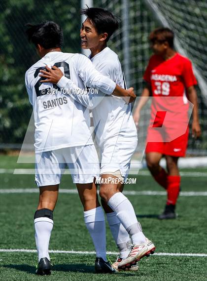 Thumbnail 1 in Pasadena vs. Troy photogallery.
