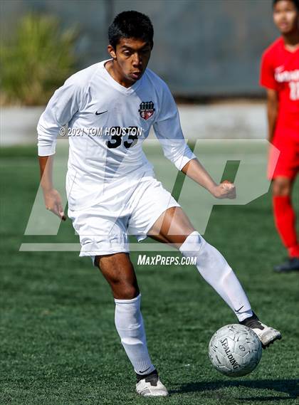 Thumbnail 2 in Pasadena vs. Troy photogallery.