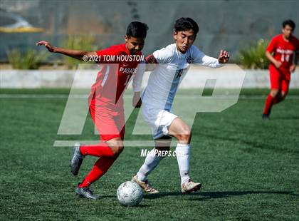 Thumbnail 2 in Pasadena vs. Troy photogallery.