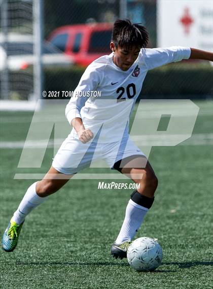 Thumbnail 1 in Pasadena vs. Troy photogallery.