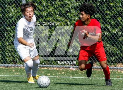 Thumbnail 3 in Pasadena vs. Troy photogallery.
