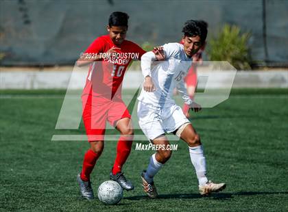 Thumbnail 3 in Pasadena vs. Troy photogallery.