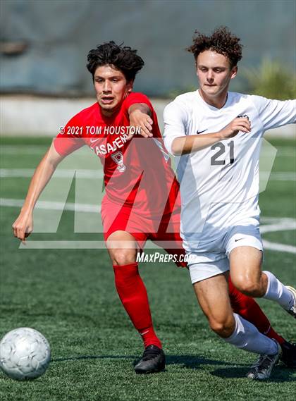 Thumbnail 1 in Pasadena vs. Troy photogallery.