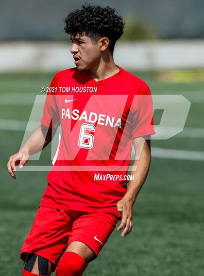 Thumbnail 3 in Pasadena vs. Troy photogallery.