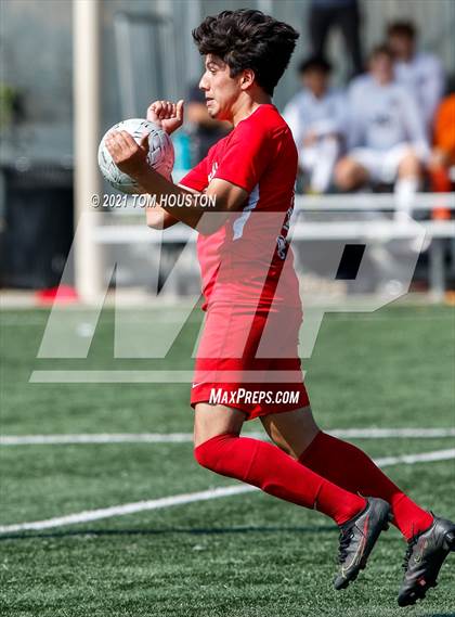 Thumbnail 1 in Pasadena vs. Troy photogallery.