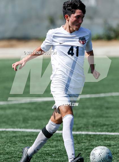 Thumbnail 1 in Pasadena vs. Troy photogallery.