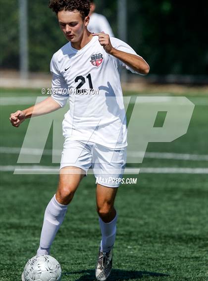 Thumbnail 3 in Pasadena vs. Troy photogallery.