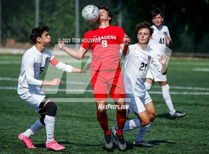 Thumbnail 2 in Pasadena vs. Troy photogallery.