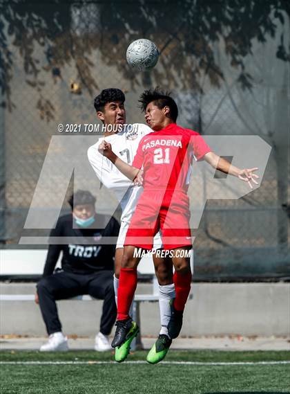 Thumbnail 2 in Pasadena vs. Troy photogallery.