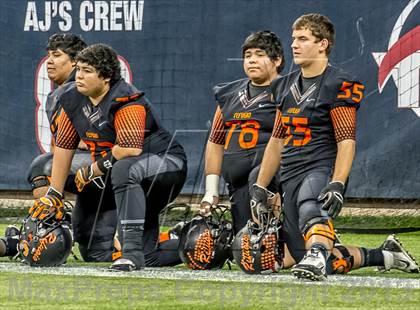 Thumbnail 2 in Waskom vs. Refugio (UIL 2A D2 Semifinal) photogallery.