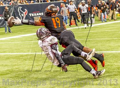 Thumbnail 3 in Waskom vs. Refugio (UIL 2A D2 Semifinal) photogallery.