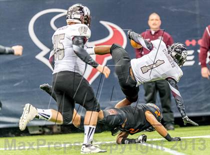 Thumbnail 3 in Waskom vs. Refugio (UIL 2A D2 Semifinal) photogallery.