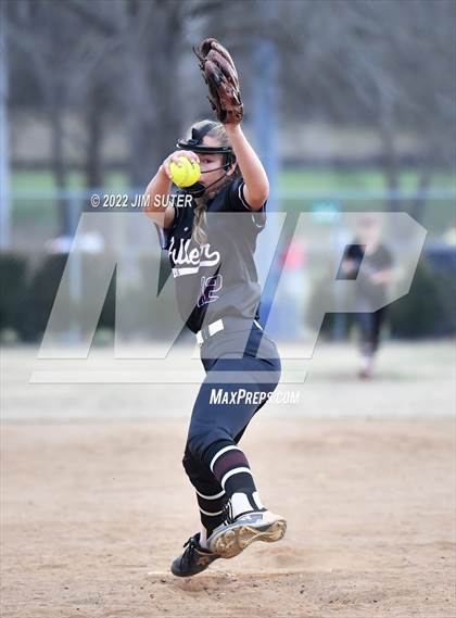 Thumbnail 2 in Montgomery vs Waller (Brenham Tournament) photogallery.