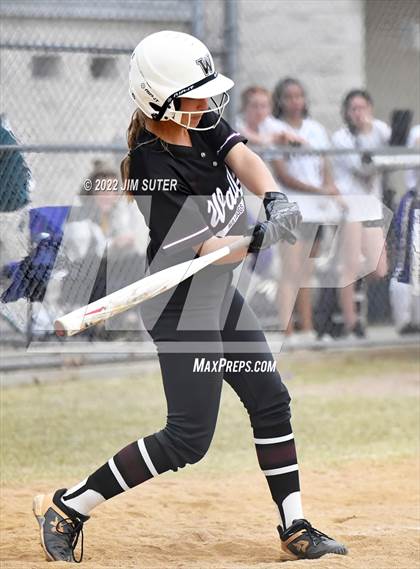 Thumbnail 3 in Montgomery vs Waller (Brenham Tournament) photogallery.