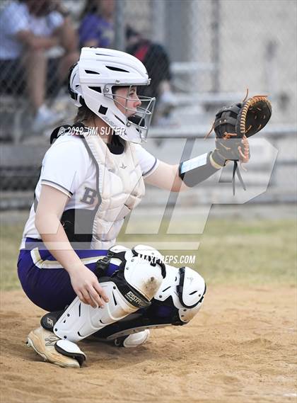 Thumbnail 1 in Montgomery vs Waller (Brenham Tournament) photogallery.
