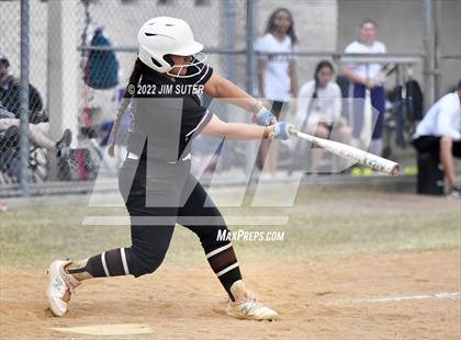 Thumbnail 1 in Montgomery vs Waller (Brenham Tournament) photogallery.