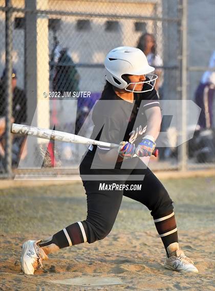 Thumbnail 2 in Montgomery vs Waller (Brenham Tournament) photogallery.