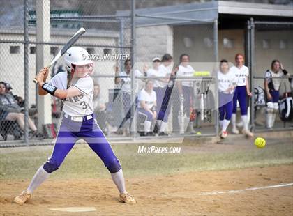 Thumbnail 3 in Montgomery vs Waller (Brenham Tournament) photogallery.