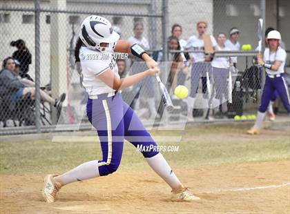 Thumbnail 2 in Montgomery vs Waller (Brenham Tournament) photogallery.