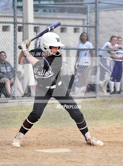 Thumbnail 2 in Montgomery vs Waller (Brenham Tournament) photogallery.
