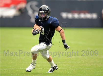 Thumbnail 3 in Pearland @ Kingwood (High School Football Kick Off Classic) photogallery.