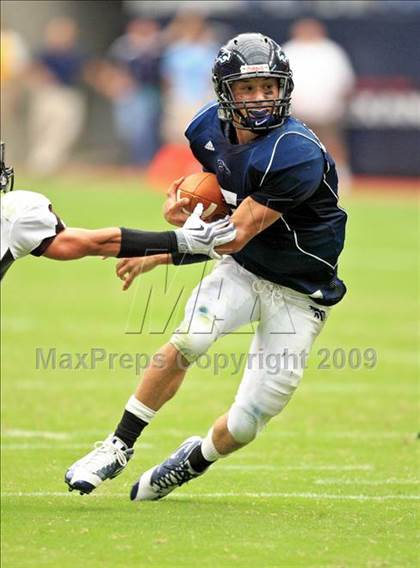 Thumbnail 3 in Pearland @ Kingwood (High School Football Kick Off Classic) photogallery.