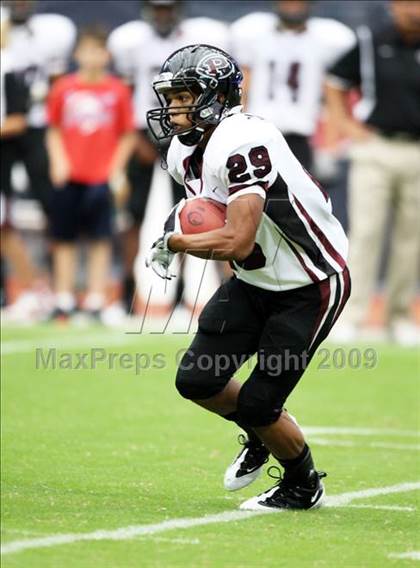 Thumbnail 2 in Pearland @ Kingwood (High School Football Kick Off Classic) photogallery.