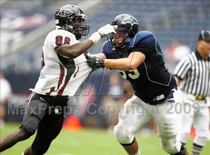 Thumbnail 3 in Pearland @ Kingwood (High School Football Kick Off Classic) photogallery.