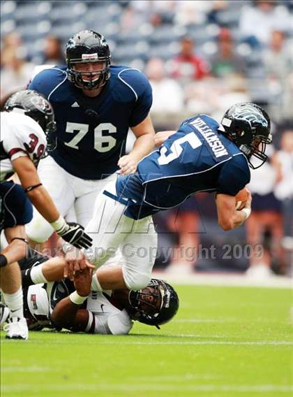 Thumbnail 1 in Pearland @ Kingwood (High School Football Kick Off Classic) photogallery.
