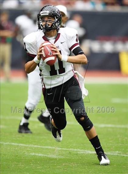 Thumbnail 1 in Pearland @ Kingwood (High School Football Kick Off Classic) photogallery.