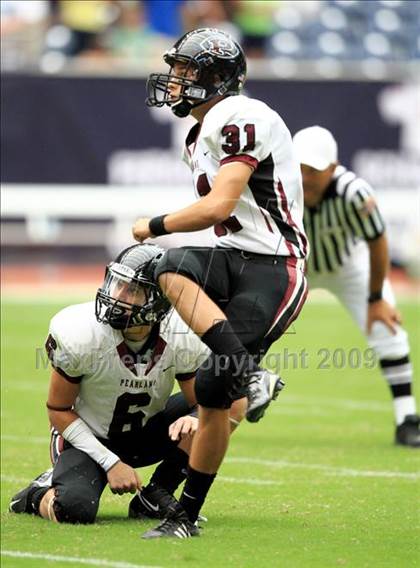 Thumbnail 3 in Pearland @ Kingwood (High School Football Kick Off Classic) photogallery.