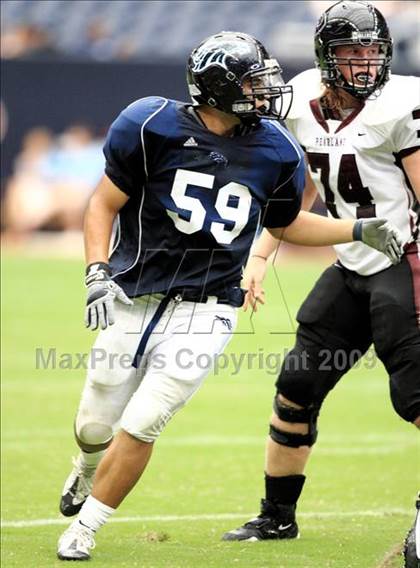 Thumbnail 3 in Pearland @ Kingwood (High School Football Kick Off Classic) photogallery.