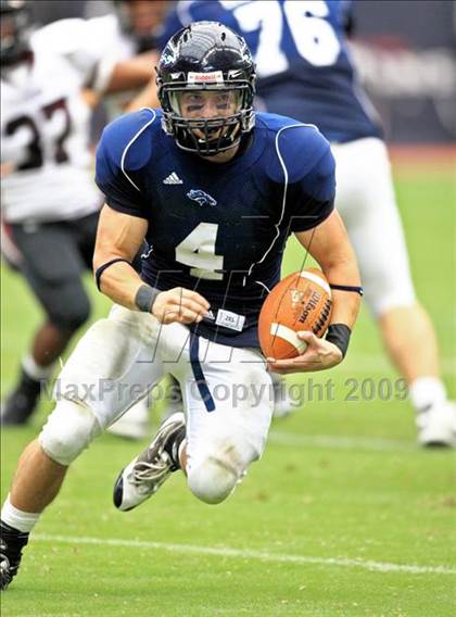 Thumbnail 1 in Pearland @ Kingwood (High School Football Kick Off Classic) photogallery.