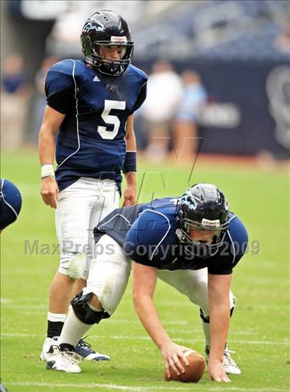 Thumbnail 2 in Pearland @ Kingwood (High School Football Kick Off Classic) photogallery.
