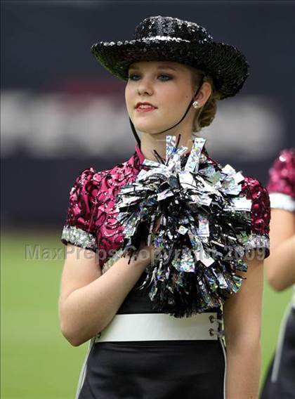 Thumbnail 2 in Pearland @ Kingwood (High School Football Kick Off Classic) photogallery.