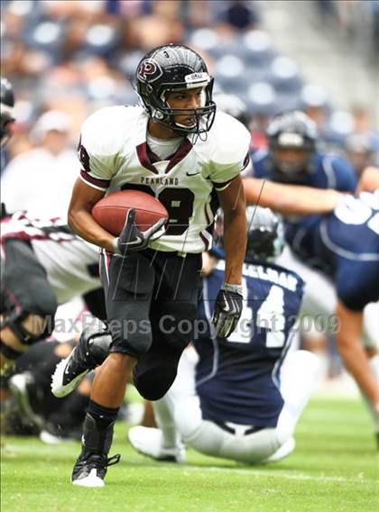 Thumbnail 3 in Pearland @ Kingwood (High School Football Kick Off Classic) photogallery.