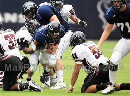 Thumbnail 3 in Pearland @ Kingwood (High School Football Kick Off Classic) photogallery.