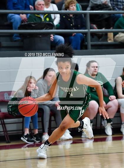 Thumbnail 3 in Lamar vs. Episcopal (AAA 3A Regional Playoff) photogallery.