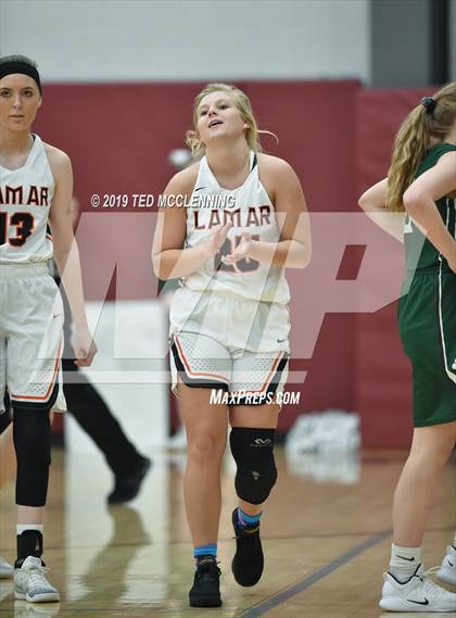 Thumbnail 1 in Lamar vs. Episcopal (AAA 3A Regional Playoff) photogallery.