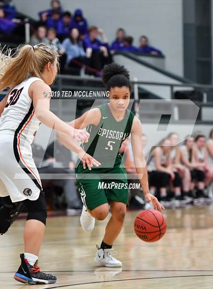 Thumbnail 1 in Lamar vs. Episcopal (AAA 3A Regional Playoff) photogallery.
