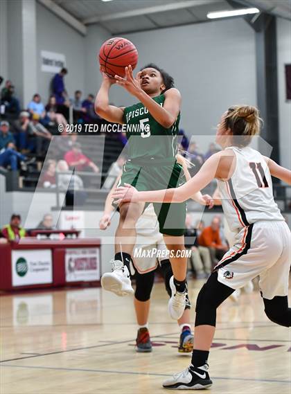 Thumbnail 1 in Lamar vs. Episcopal (AAA 3A Regional Playoff) photogallery.
