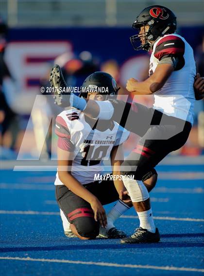 Thumbnail 3 in Oaks Christian @ Chaminade photogallery.