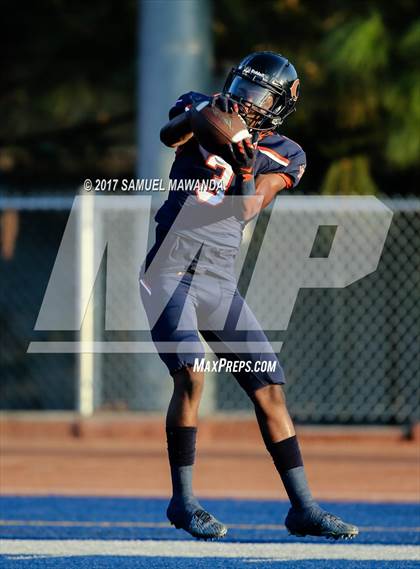 Thumbnail 1 in Oaks Christian @ Chaminade photogallery.