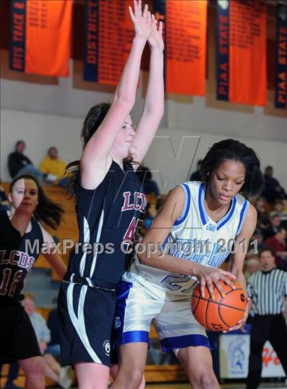 Thumbnail 1 in Lancaster Country Day vs. Steelton-Highspire (D3 Quarterfinals) photogallery.