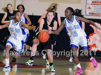 Thumbnail 3 in Lancaster Country Day vs. Steelton-Highspire (D3 Quarterfinals) photogallery.